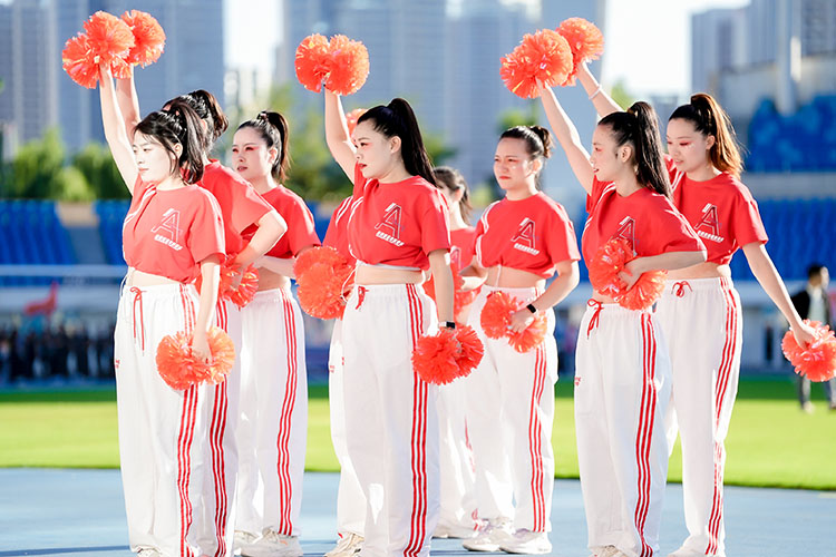 運勸會拉拉操表演