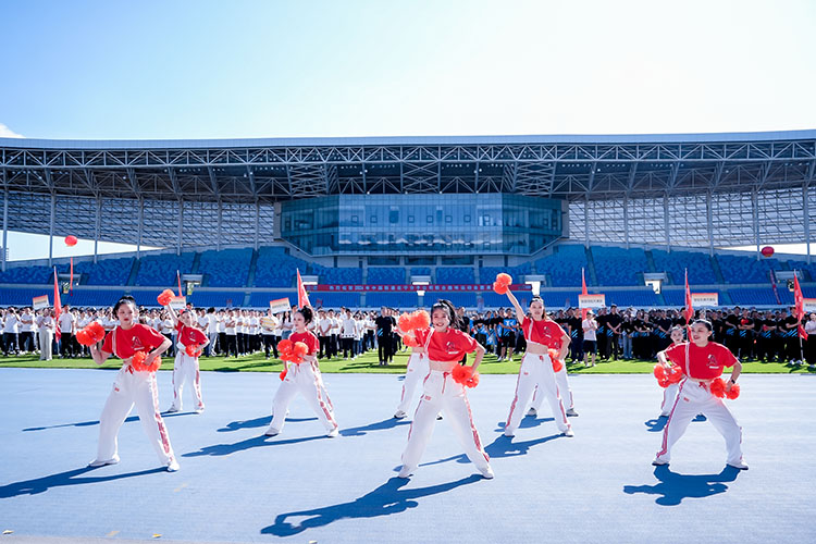 運勸會拉拉操表演